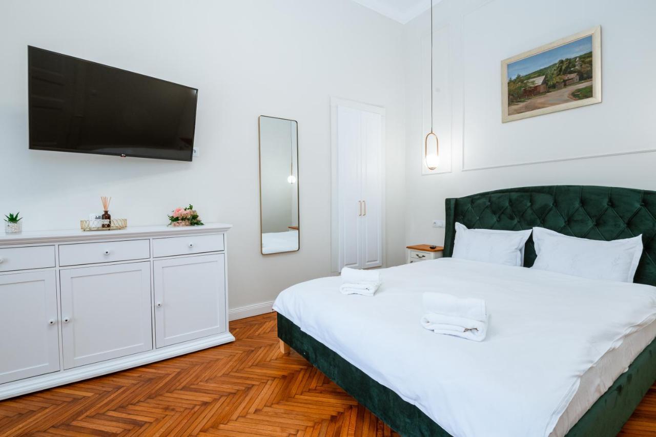 Apartament De Lux Central, P-Ta Matei Corvin Cluj-Napoca Exteriör bild