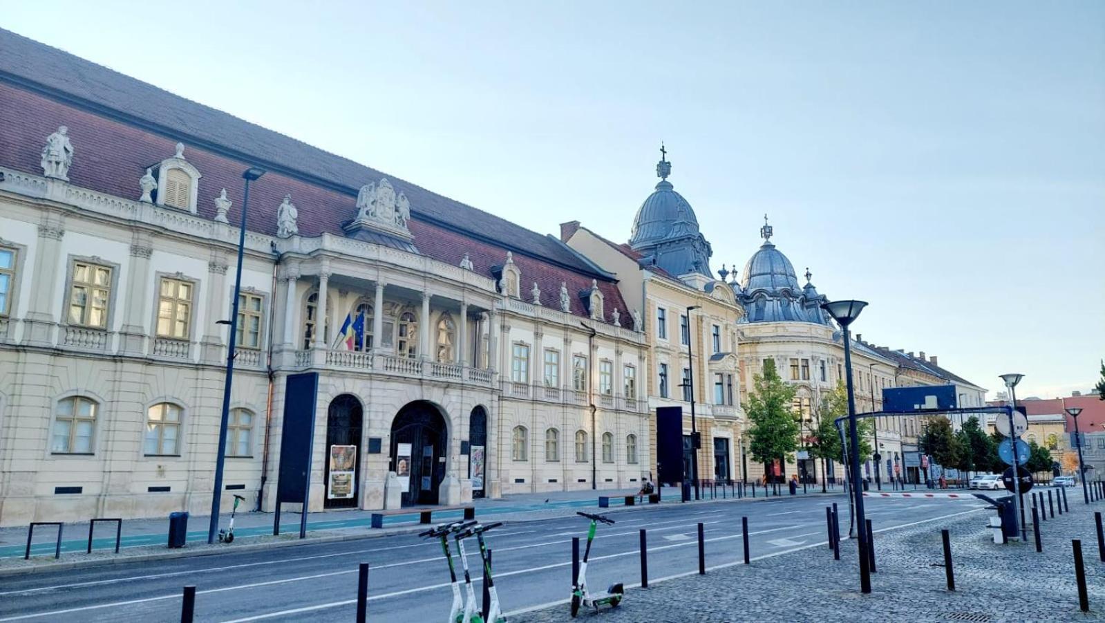 Apartament De Lux Central, P-Ta Matei Corvin Cluj-Napoca Exteriör bild